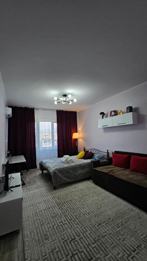 Apartment Flat In The Center Almaty